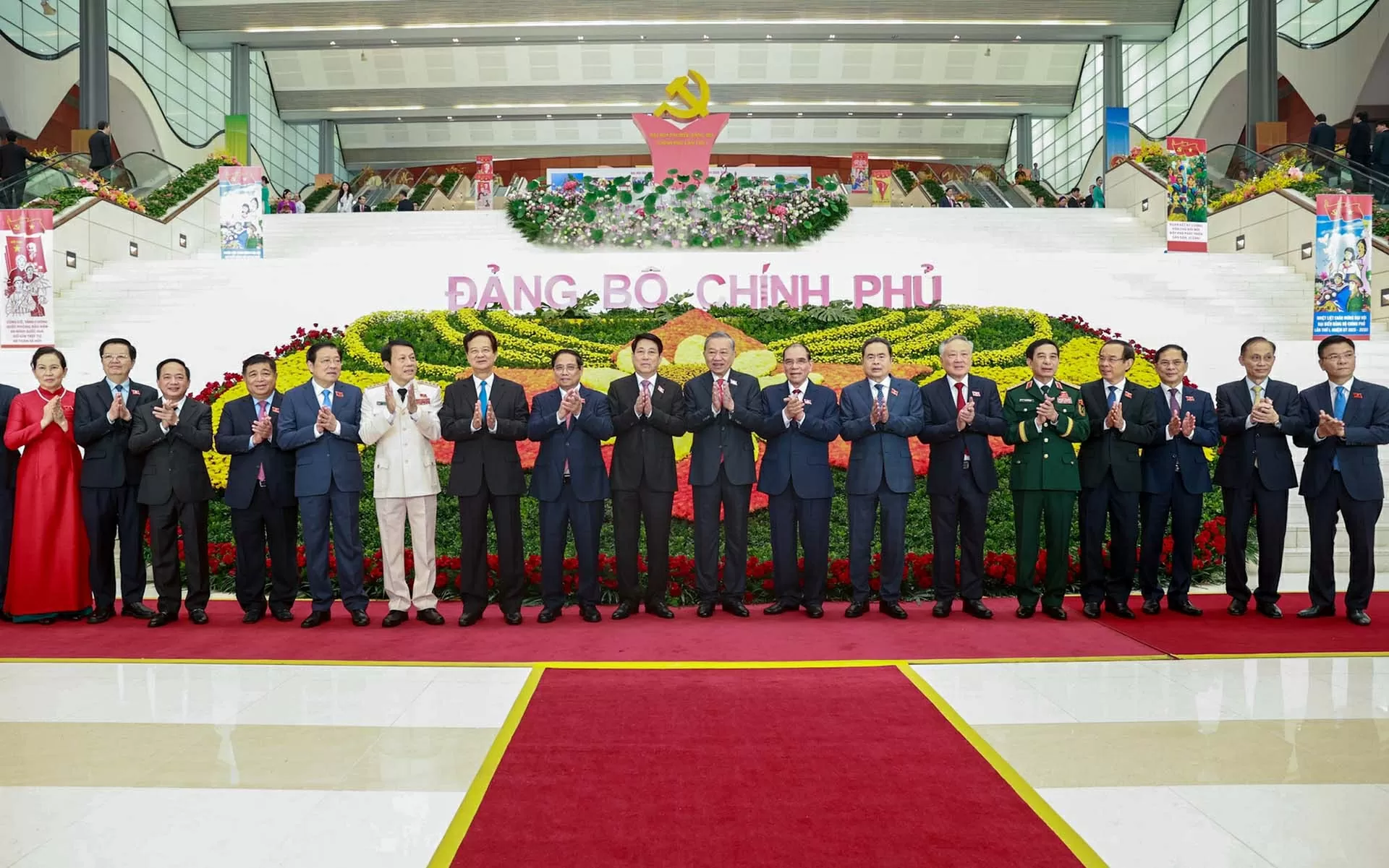 Khai mạc trọng thể Đại hội đại biểu Đảng bộ Chính phủ lần thứ I, nhiệm kỳ 2025-2030