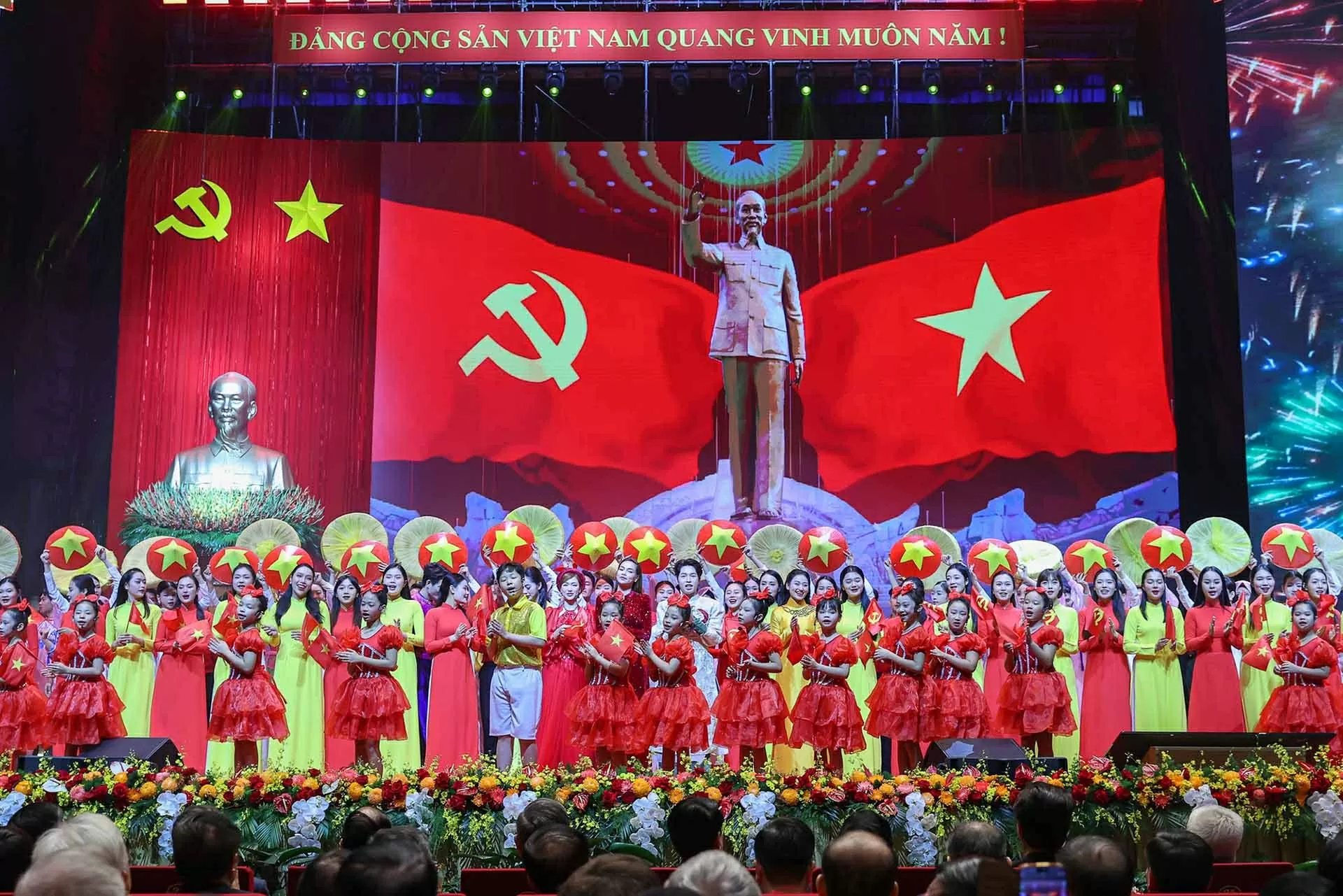 Khai mạc trọng thể Đại hội đại biểu Đảng bộ Chính phủ lần thứ I, nhiệm kỳ 2025-2030