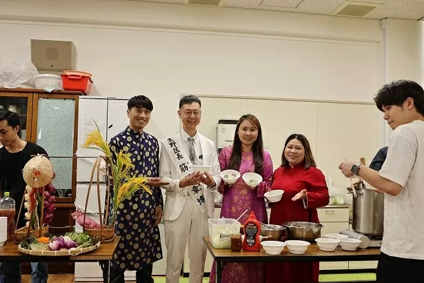 Lan toả hương vị ẩm thực Việt Nam tại Osaka, Nhật Bản Lan toả hương vị ẩm thực Việt Nam tại Osaka, Nhật Bản