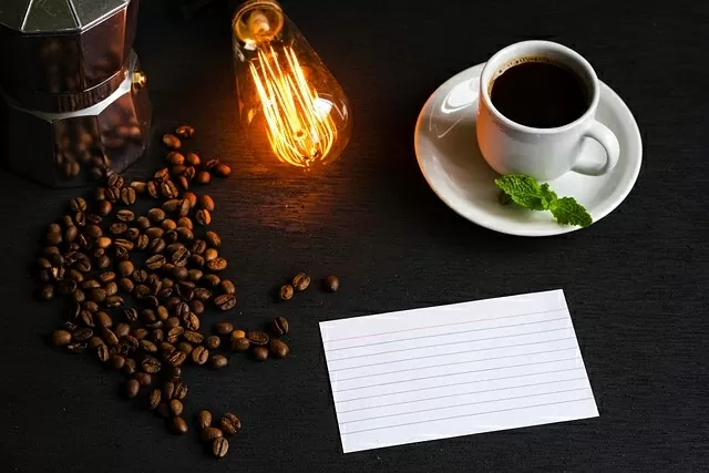 Thêm bột nghệ, quế, hạn chế đường vào cà phê sáng làm tăng cường hiệu quả chống viêm, kìm hãm tốc độ lão hoá Thêm bột nghệ, quế, hạn chế đường vào cà phê sáng làm tăng cường hiệu quả chống viêm, kìm hãm tốc độ lão hoá