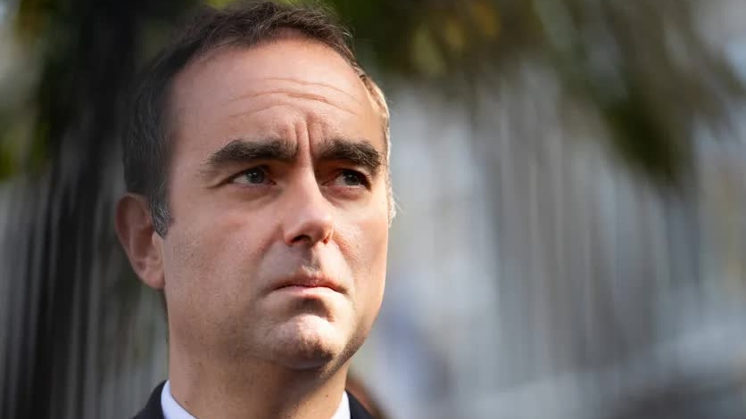 Trở lại lãnh đạo chính phủ, Thủ tướng Pháp khẳng định có thể 'từ chức thêm lần nữa', liệu có làm hài lòng các đảng phái?