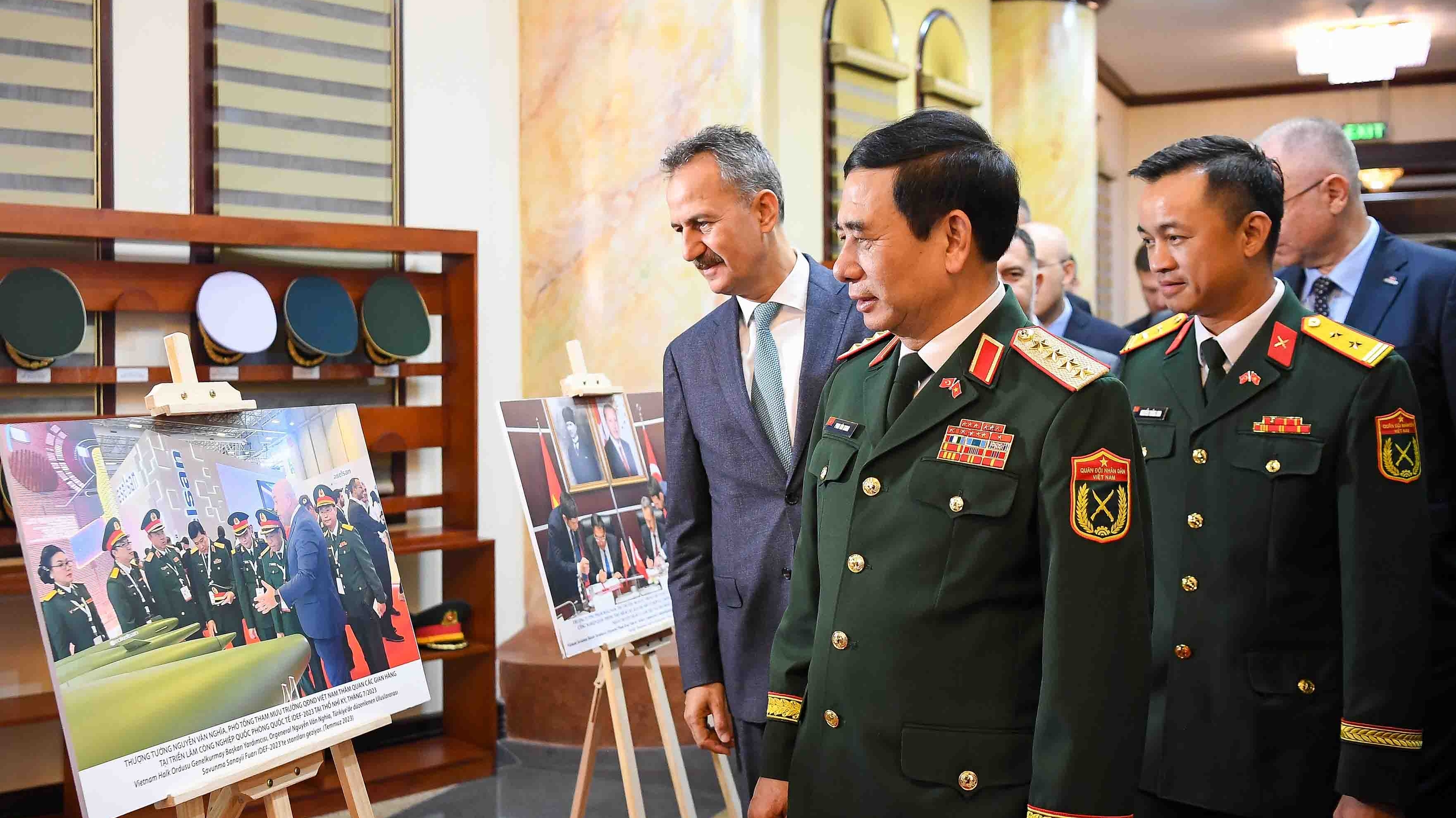 viet nam tho nhi ky cam ket tang cuong hop tac cong nghiep quoc phong