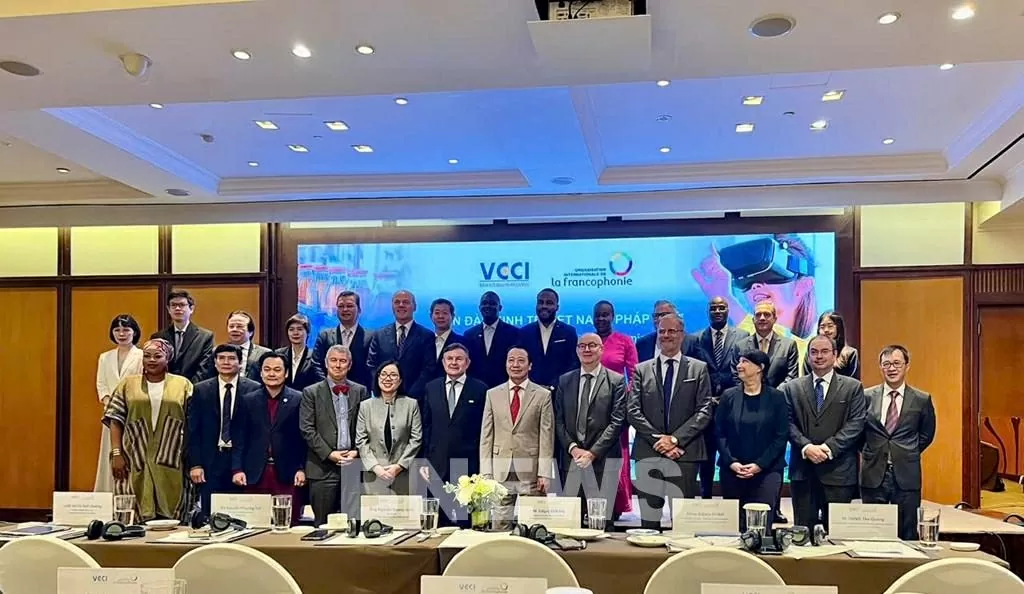 Doanh nghiệp khối Pháp ngữ hãy coi Việt Nam là điểm đến đầu tư an toàn, năng động và giàu tiềm năng Doanh nghiệp khối Pháp ngữ hãy coi Việt Nam là điểm đến đầu tư an toàn, năng động và giàu tiềm năng