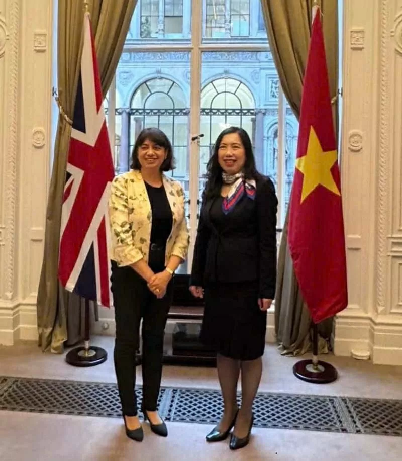 Việt Nam luôn coi trọng và mong muốn cùng Anh thúc đẩy quan hệ Đối tác chiến lược đi vào chiều sâu, hiệu quả