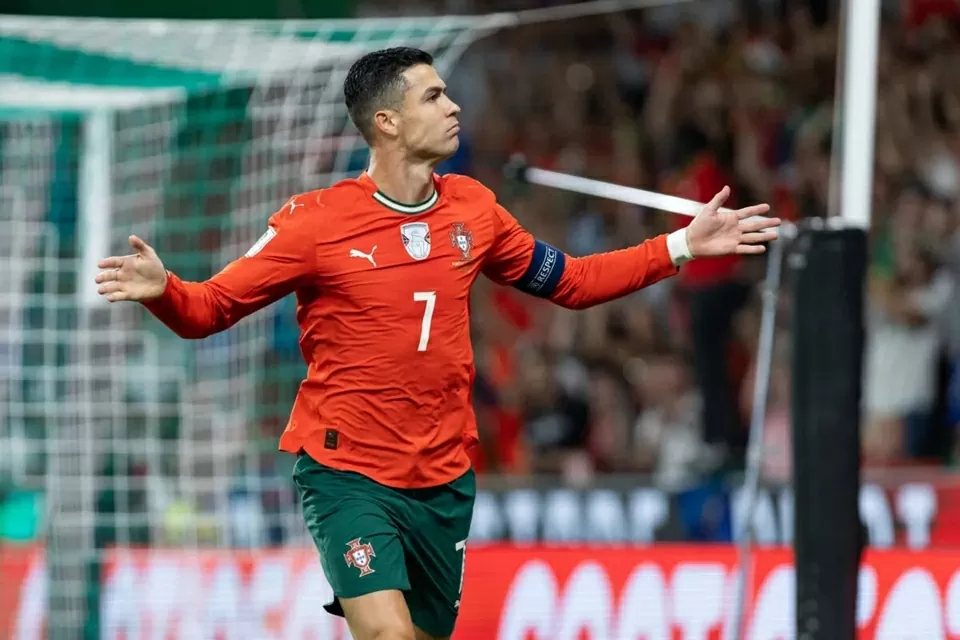 Ronaldo lập kỷ lục ghi bàn ở vòng loại World Cup