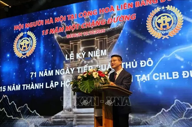 Người Việt tại Đức hướng về Thủ đô Hà Nội
