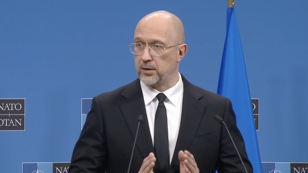 ukraine tiet lo can hang chuc ty usd ho tro quan su cua nato thuc hu chuyen kiev co the nhan tin khong vui tu canada