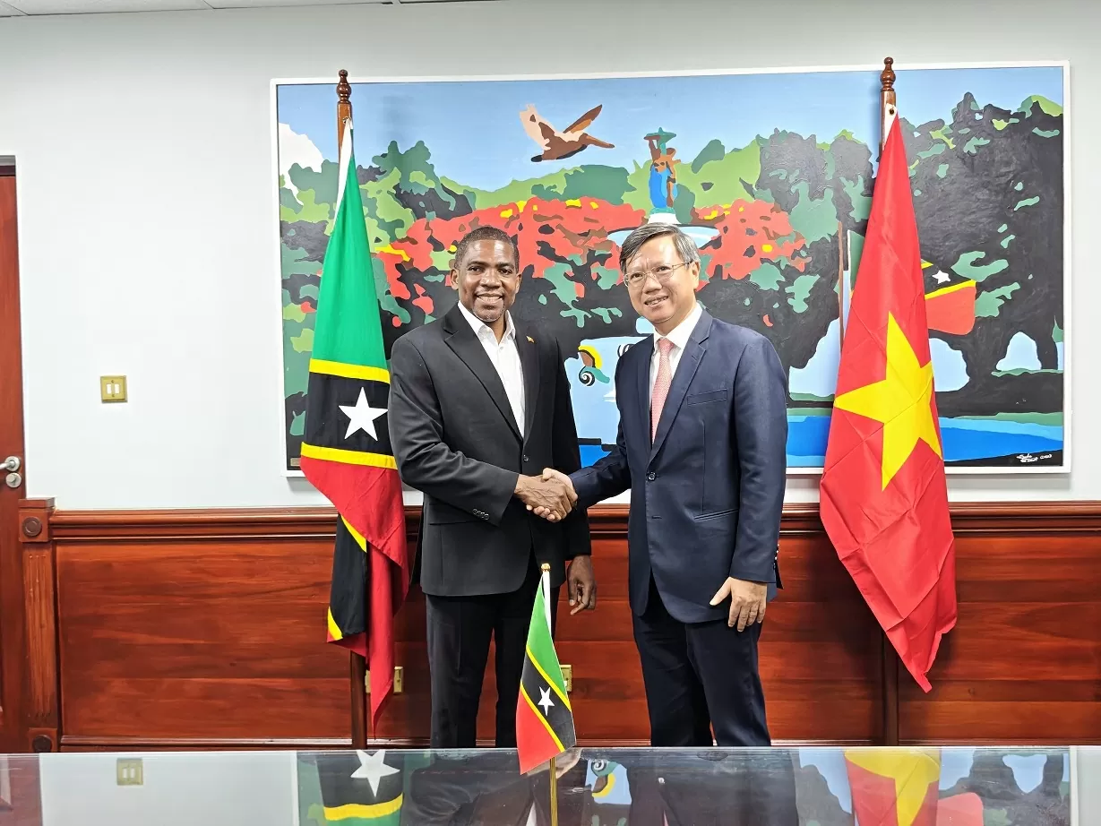 Đại sứ Lê Quang Long trình Thư ủy nhiệm tại Saint Kitts và Nevis Đại sứ Lê Quang Long trình Thư ủy nhiệm tại Saint Kitts và Nevis