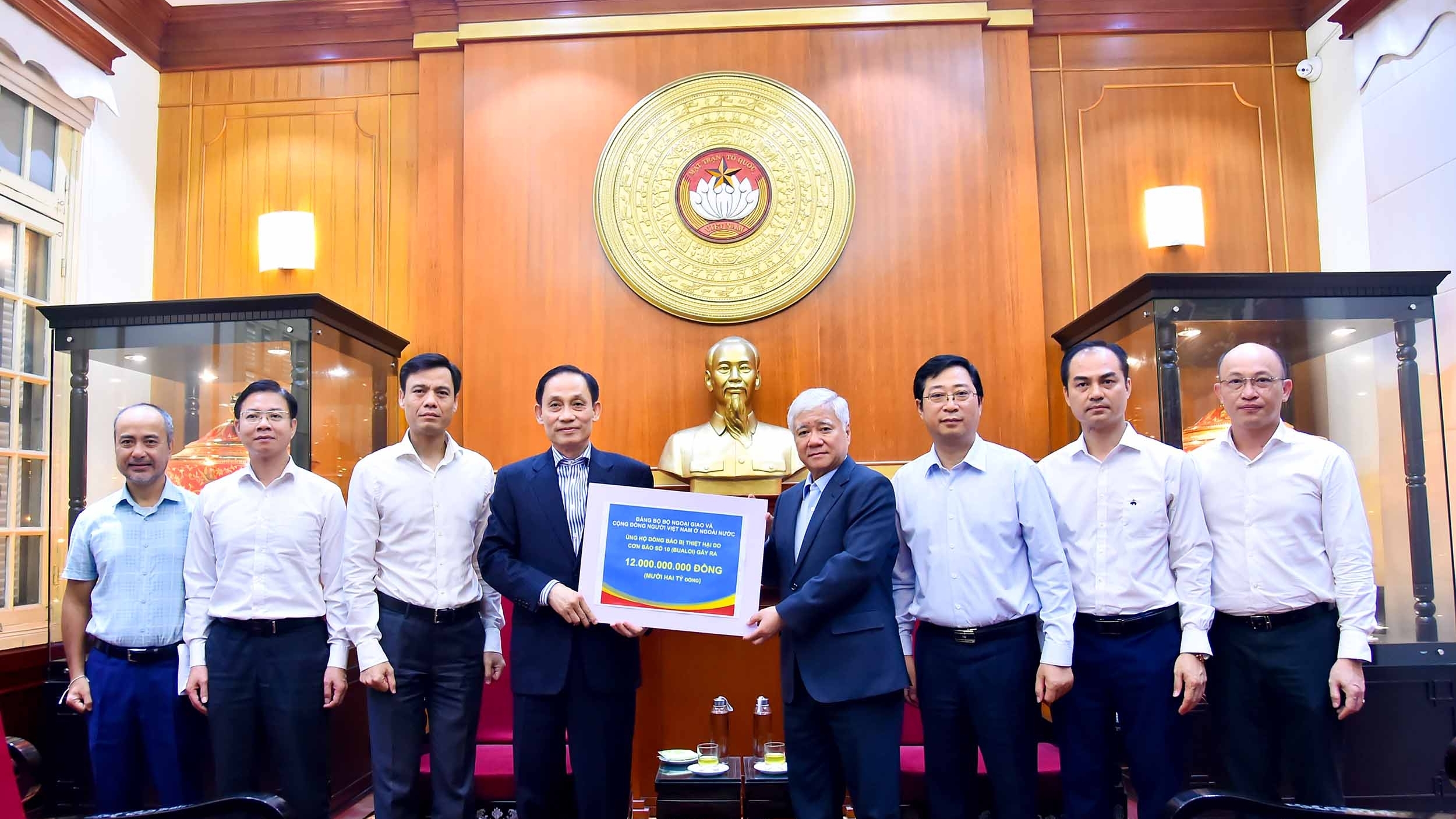 Bộ Ngoại giao ủng hộ đồng bào vùng bão số 10: Lan tỏa nghĩa tình, trách nhiệm vì cộng đồng