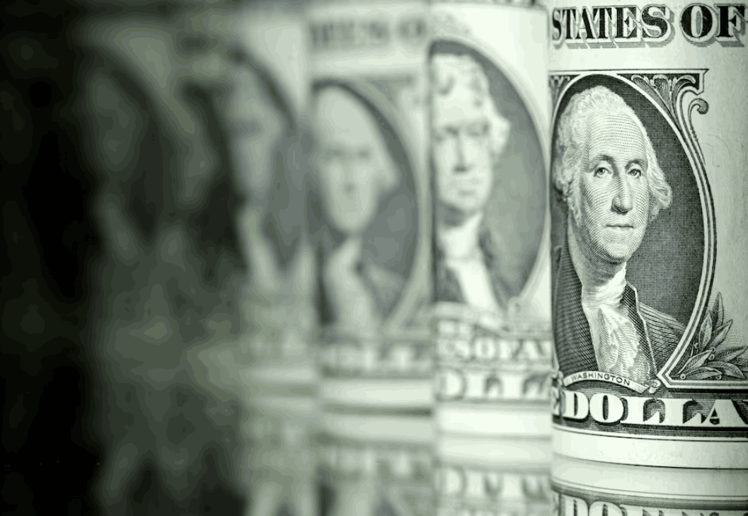 USD 'lao dốc' giữa lo ngại kinh tế và bế tắc chính phủ Mỹ