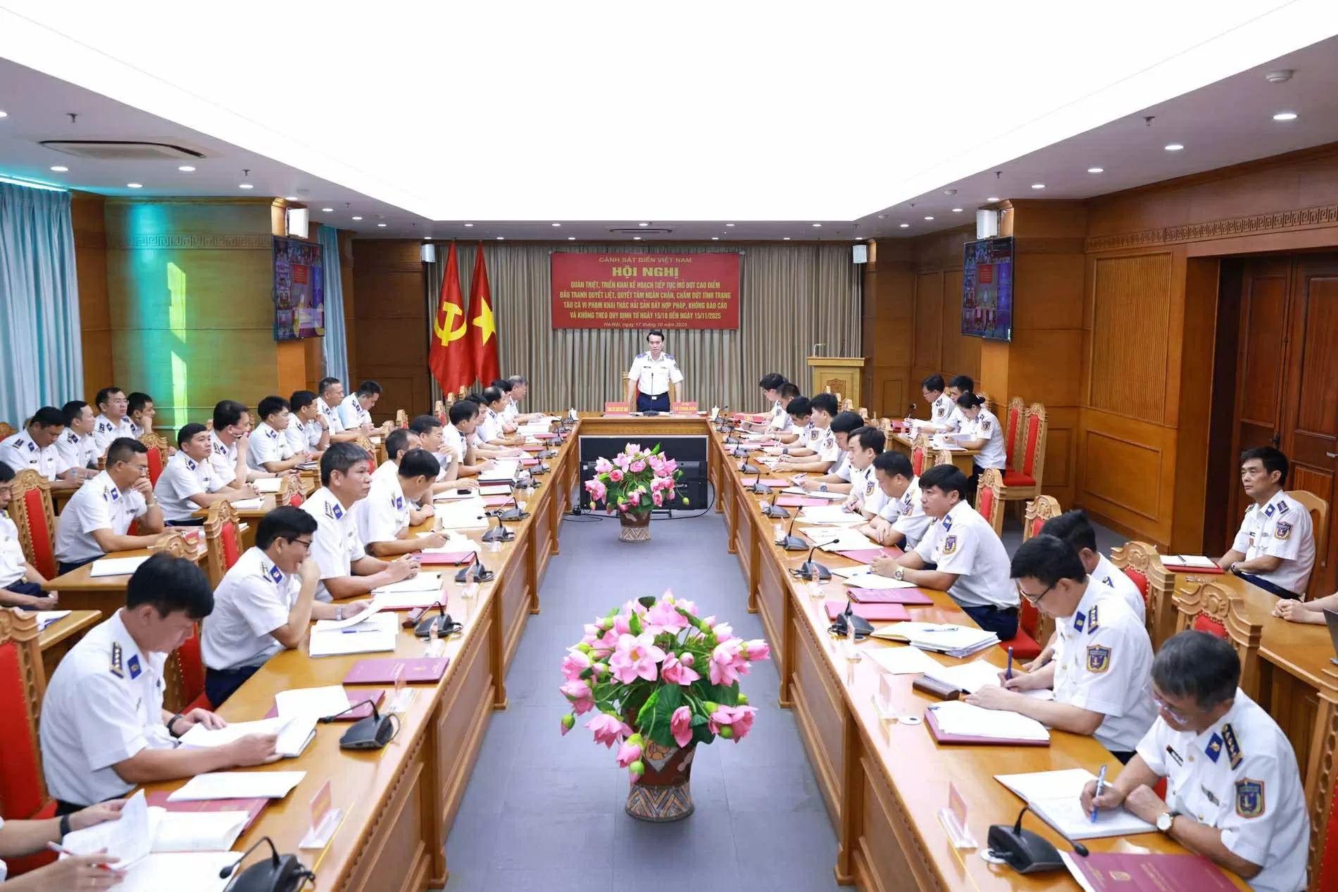 Tăng tốc, quyết liệt ngăn chặn chấm dứt tàu cá vi phạm khai thác IUU Cảnh sát biển Việt Nam tăng cường ngăn chặn vi phạm khai thác IUU