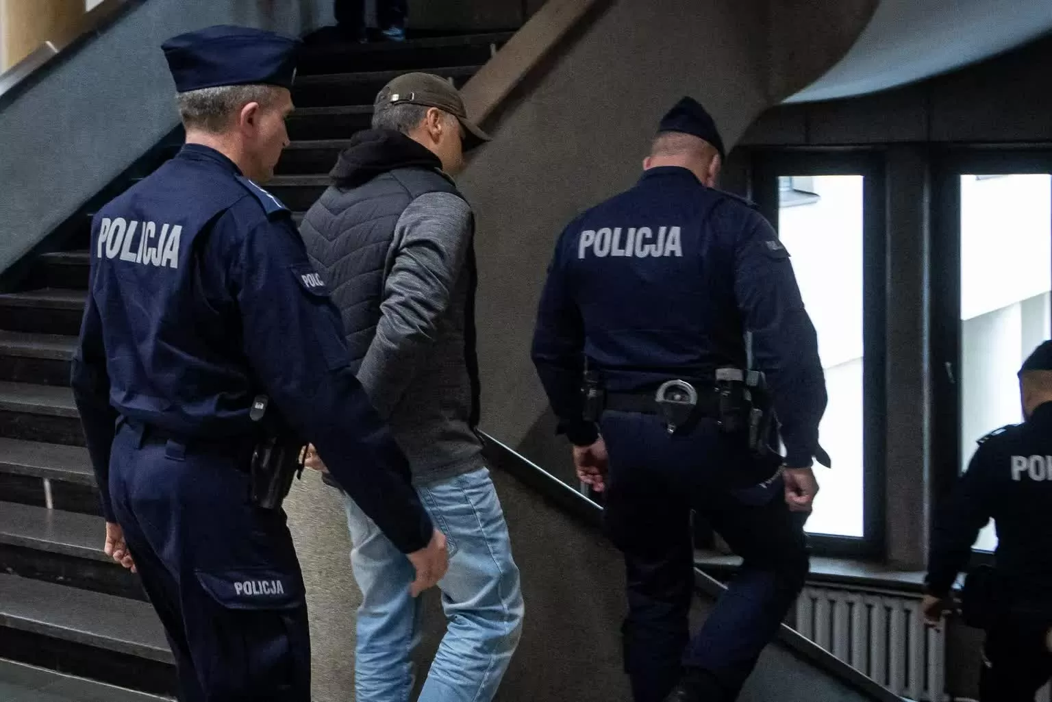 Vụ nổ đường ống Dòng chảy phương Bắc: Tòa án Ba Lan bác bỏ yêu cầu dẫn độ một nghi phạm Ukraine, ra lệnh trả tự do, tuyên bố khép án