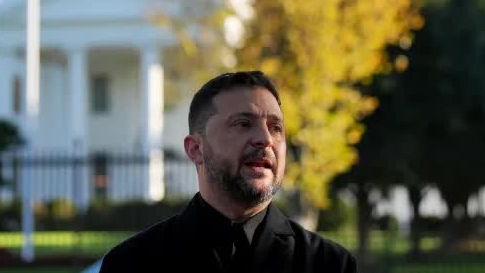 tong thong ukraine noi ve xung dot voi nga chung ta nen dung lai tai day va dam phan