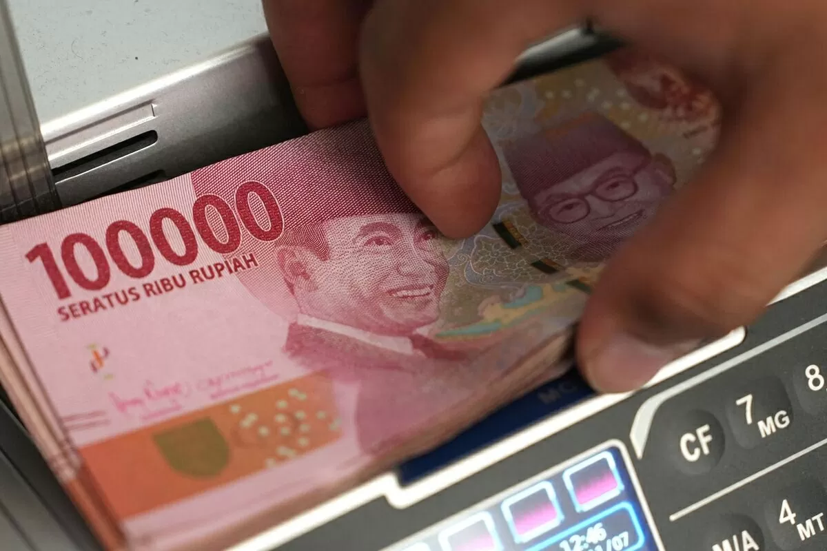 Indonesia triển khai gói hỗ trợ tiền mặt kỷ lục tới 140 triệu người dân Indonesia triển khai gói hỗ trợ tiền mặt kỷ lục tới 140 triệu người dân