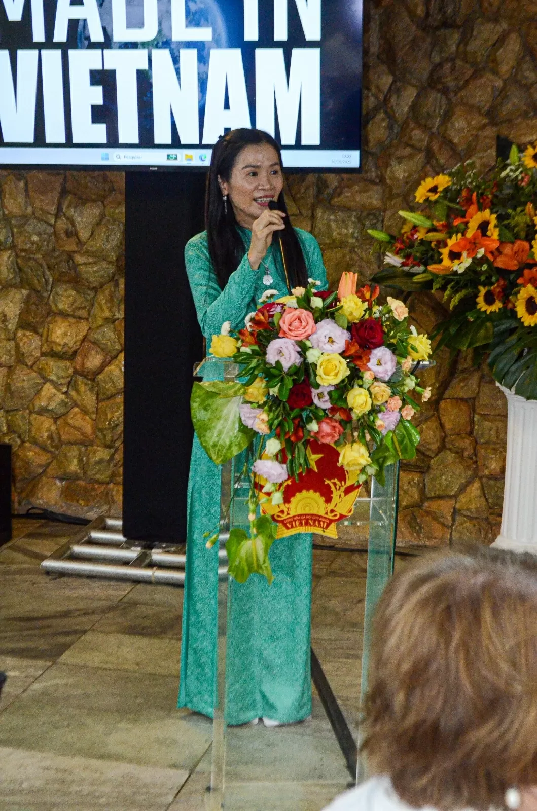 Bác Hồ, Phụ nữ Việt Nam và tinh thần đoàn kết quốc tế Bác Hồ, Phụ nữ Việt Nam và tinh thần đoàn kết quốc tế