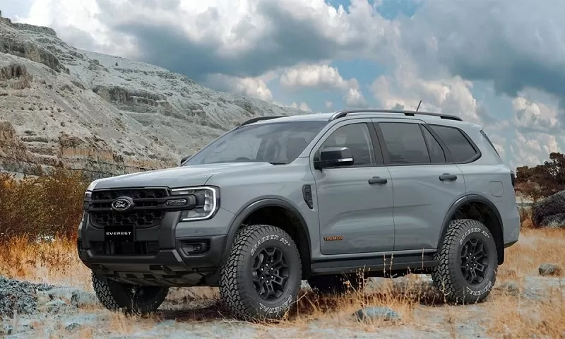 Top 4 xe SUV 7 chỗ bán chạy nhất tháng 9/2025: Ford Everest tiếp tục lập đỉnh.