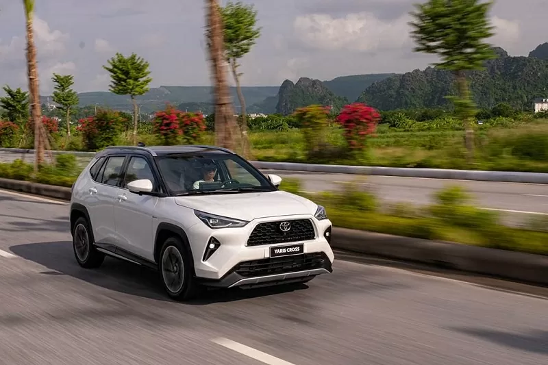 Top 5 xe SUV hạng B bán chạy nhất tháng 9/2025: Toyota Yaris Cross bức tốc mạnh mẽ.