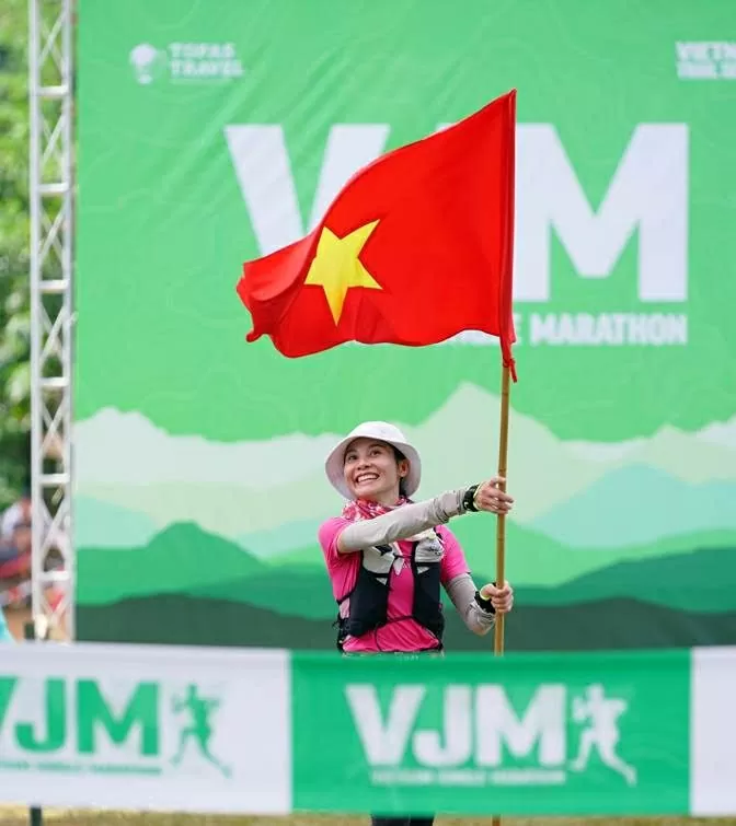 Vietnam Jungle Marathon 2025: Màn so tài đầy ngoạn mục của các vận động viên chạy địa hình đến từ 36 quốc gia
