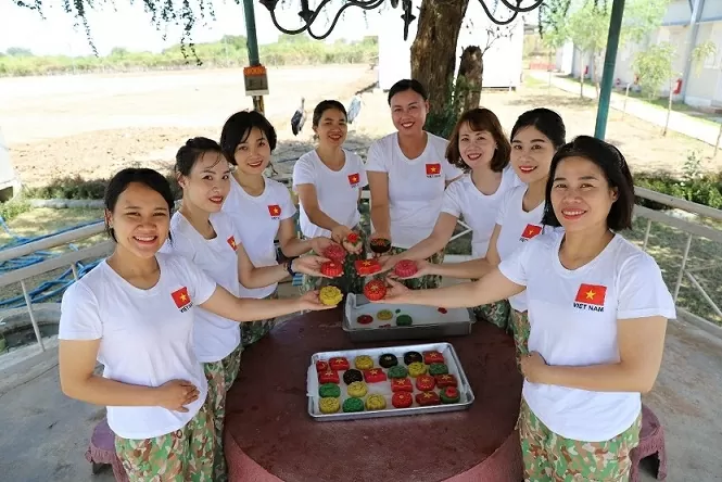 Tôn vinh phẩm chất phụ nữ Việt trên mảnh đất châu Phi Tôn vinh phẩm chất phụ nữ Việt trên mảnh đất châu Phi
