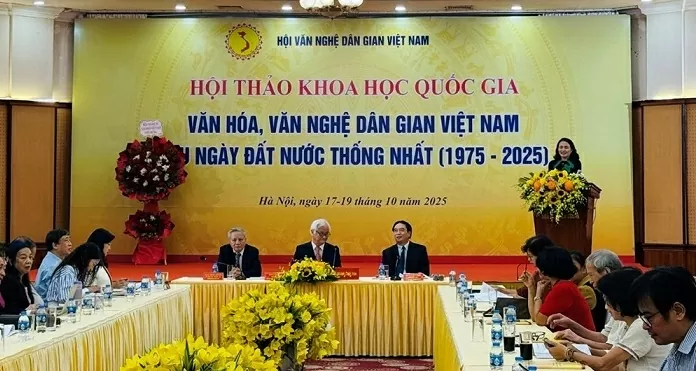 Tìm giải pháp bảo tồn văn hoá, văn nghệ dân gian Việt Nam sau 50 năm thống nhất đất nước Tìm giải pháp bảo tồn văn hoá, văn nghệ dân gian Việt Nam sau 50 năm thống nhất đất nước