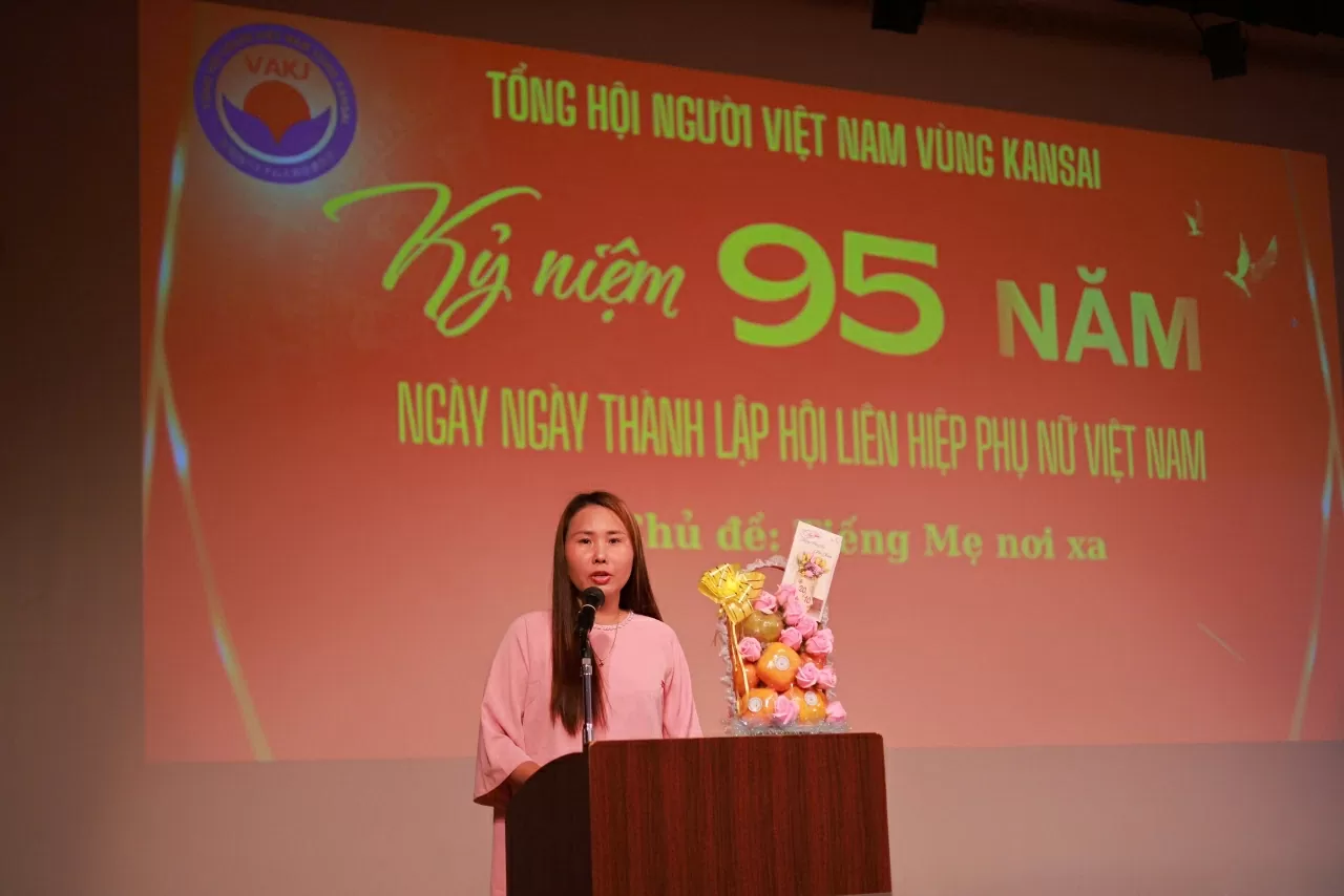 Chương trình ‘Tiếng Mẹ nơi xa’ - Dấu ấn ấm áp lễ kỷ niệm 95 năm thành lập Hội Liên hiệp Phụ nữ Việt Nam tại Kansai, Nhật Bản Dấu ấn Chương trình ‘Tiếng Mẹ nơi xa’ tại Kansai, Nhật Bản