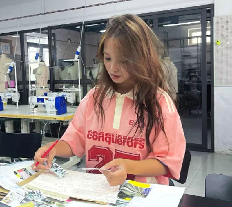 Vẻ đẹp phụ nữ Việt Nam tỏa sáng qua từng khoảnh khắc lao động