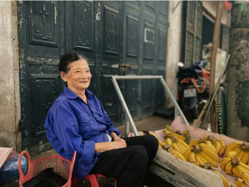 Vẻ đẹp phụ nữ Việt Nam tỏa sáng qua từng khoảnh khắc lao động