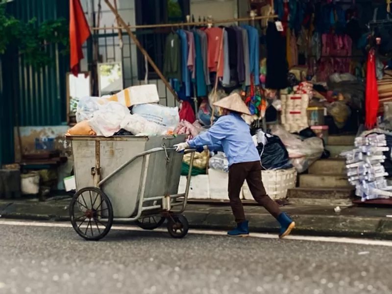 Vẻ đẹp phụ nữ Việt Nam tỏa sáng qua từng khoảnh khắc lao động