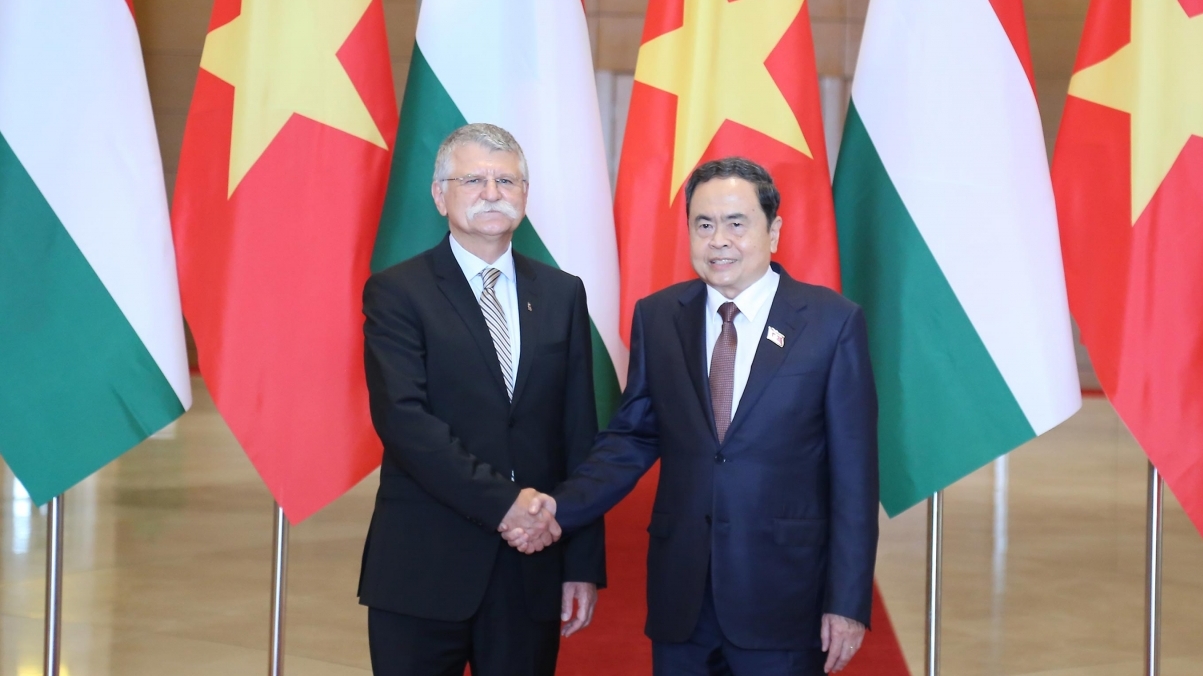 chu tich quoc hoi tran thanh man don chu tich quoc hoi hungary kover laszlo tham chinh thuc viet nam