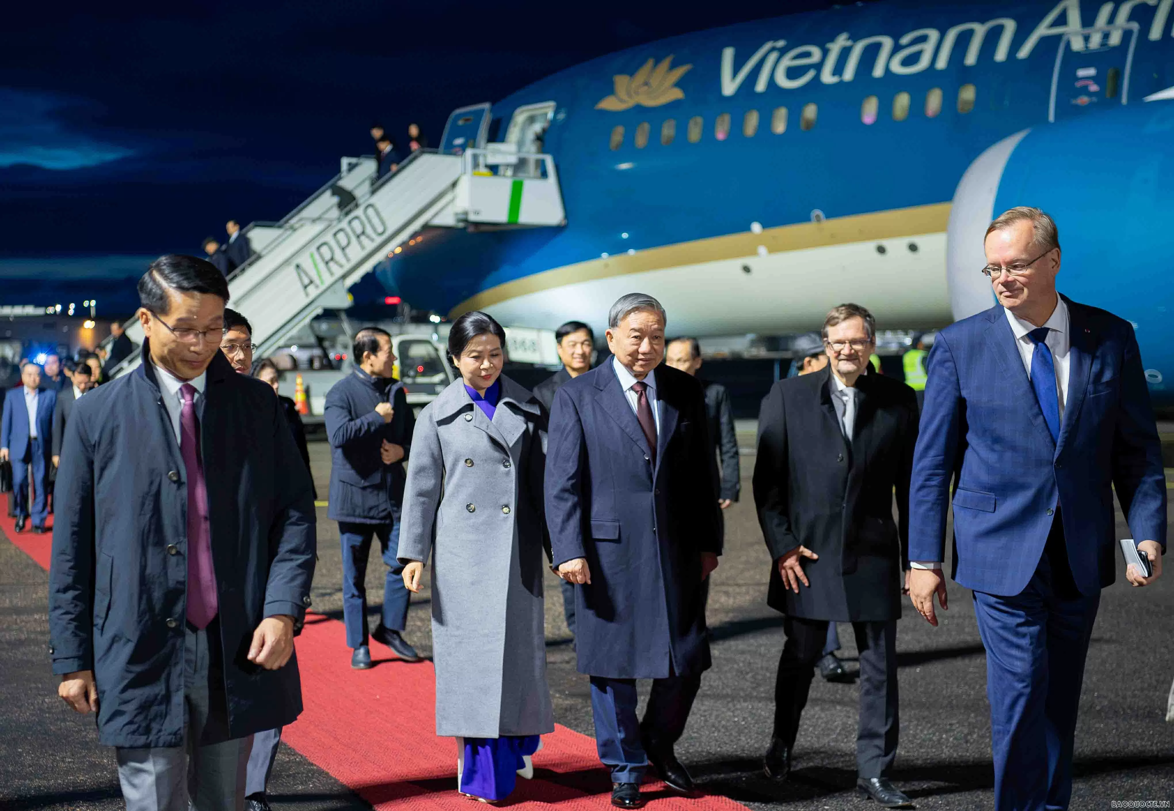 Tổng Bí thư Tô Lâm và Phu nhân đến Helsinki, bắt đầu thăm chính thức Phần Lan Tổng Bí thư Tô Lâm và Phu nhân đến Helsinki, bắt đầu thăm chính thức Phần Lan