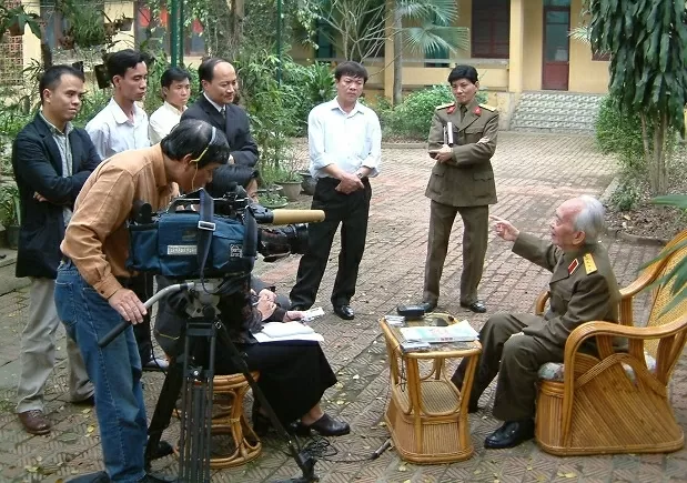 Trung tâm Hướng dẫn báo chí nước ngoài - Hành trình 40 năm nỗ lực bền bỉ kể câu chuyện Việt Nam ra thế giới Trung tâm Hướng dẫn báo chí nước ngoài - Hành trình 40 năm nỗ lực bền bỉ kể câu chuyện Việt Nam ra thế giới