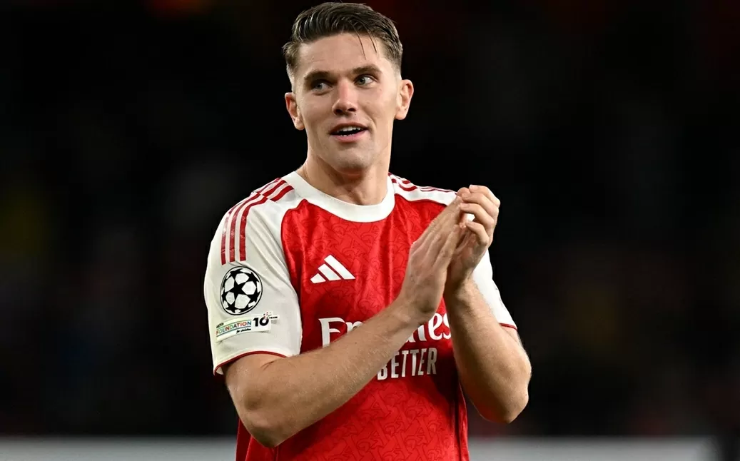 Arsenal lập kỳ tích ở Champions League