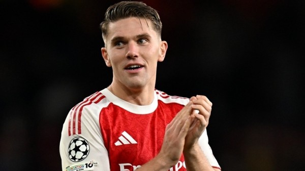 Arsenal lập kỳ tích ở Champions League