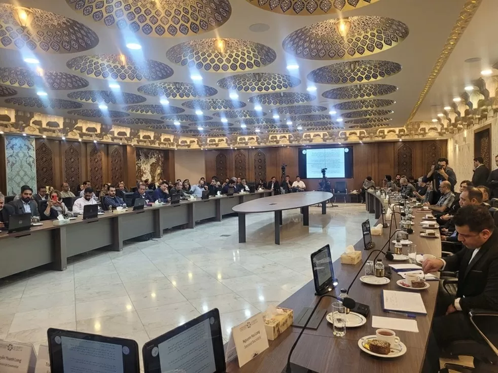 Đại sứ quán Việt Nam tại Iran thăm, làm việc tỉnh Esfahan