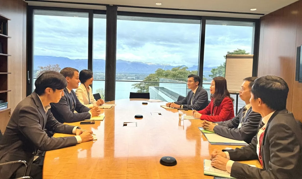 Thứ trưởng Ngoại giao Nguyễn Minh Hằng phát biểu tại Hội nghị UNCTAD 16 Thứ trưởng Ngoại giao Nguyễn Minh Hằng phát biểu tại Hội nghị UNCTAD 16