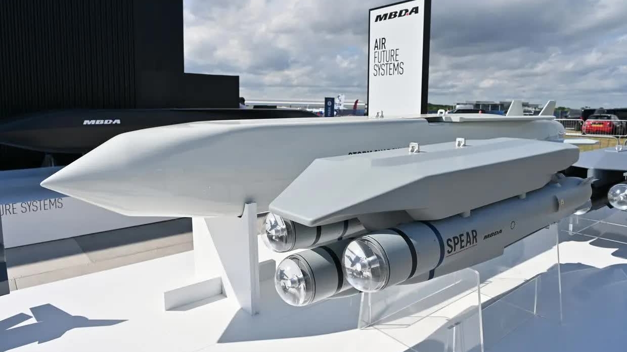 Nga-Ukraine 'phản đòn' dữ dội, Kiev mang tên lửa Storm Shadow nhắm thẳng vào lãnh thổ đối phương, Tổng thống Trump vẫn lạc quan