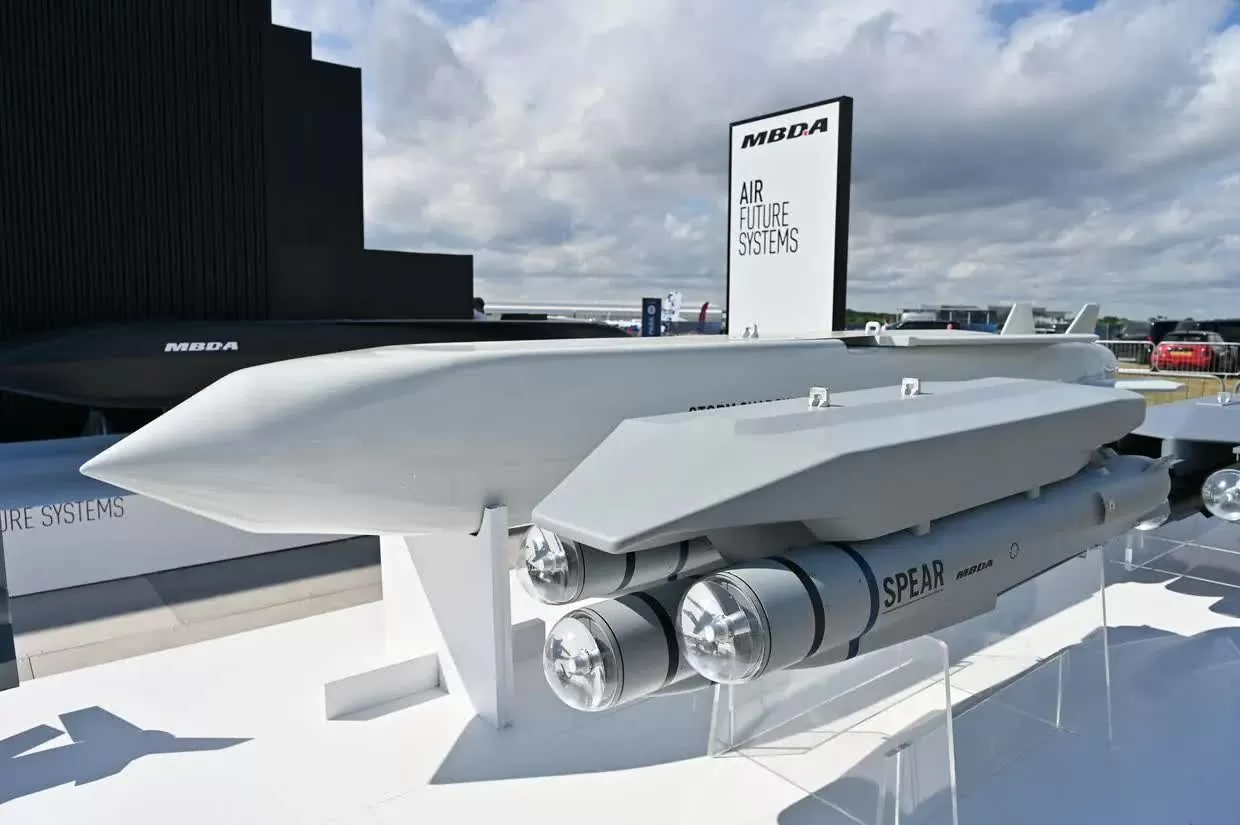 Nga-Ukraine 'phản đòn' dữ dội, Kiev mang tên lửa Storm Shadow nhắm thẳng vào lãnh thổ đối phương, Tổng thống Trump vẫn lạc quan