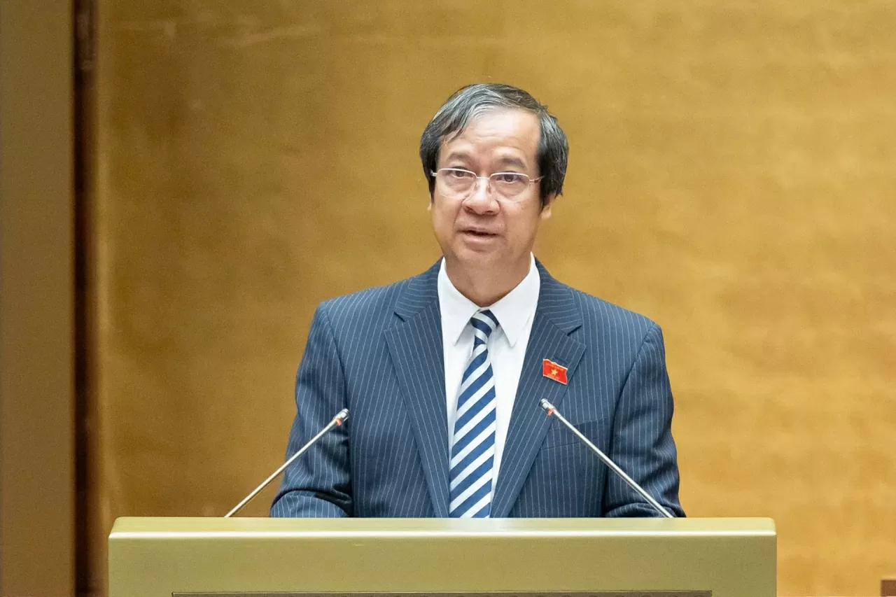 Bộ trưởng GD-ĐT trình Quốc hội phương án một bộ sách giáo khoa trên toàn quốc Bộ trưởng GD-ĐT trình Quốc hội phương án một bộ sách giáo khoa trên toàn quốc