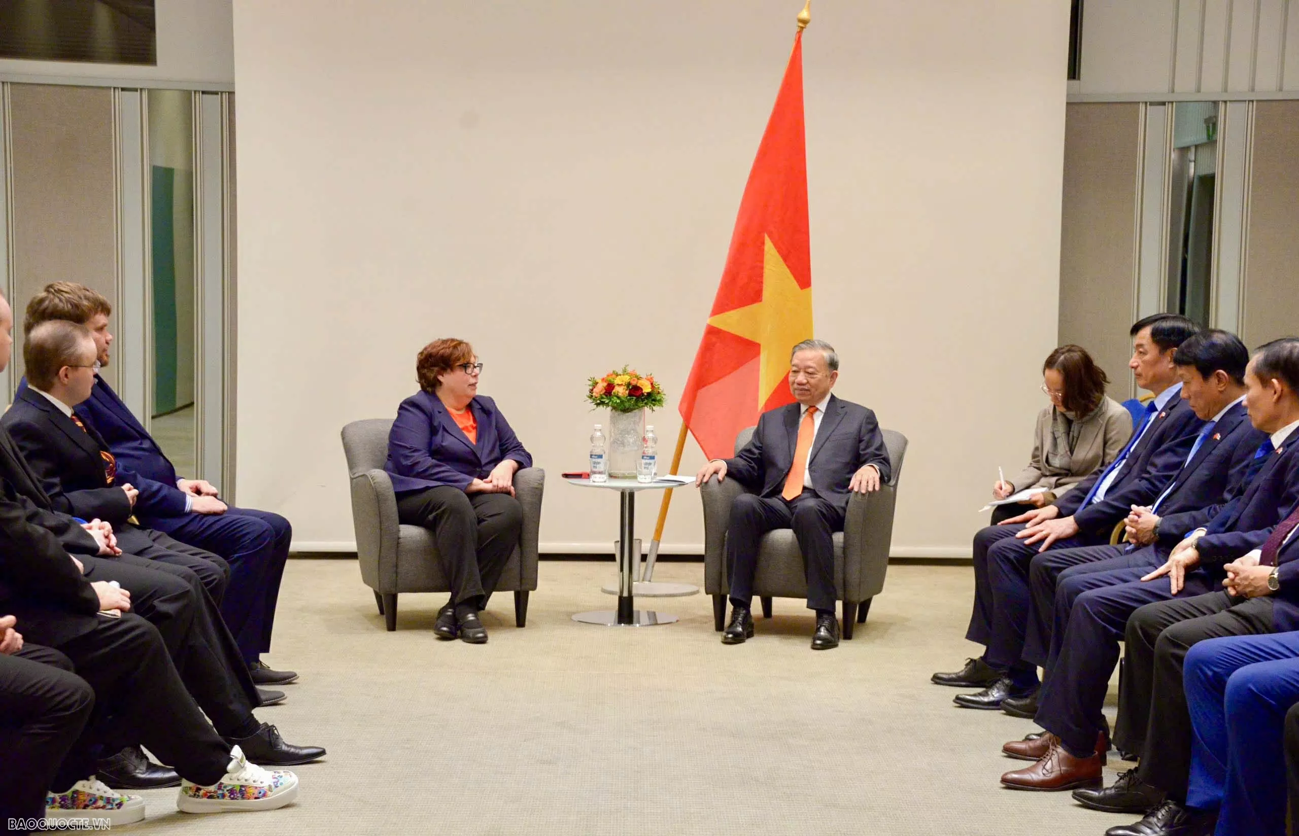 Tổng Bí thư Tô Lâm tiếp Chủ tịch Đảng Cộng sản Phần Lan Tiina Sandberg Tổng Bí thư Tô Lâm tiếp Chủ tịch Đảng Cộng sản Phần Lan Tiina Sandberg