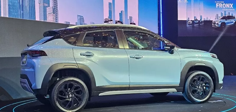 Fronx nằm trong nhóm các mẫu xe nhỏ gọn, linh hoạt, phù hợp với điều kiện đô thị chật hẹp. Fronx nằm trong nhóm các mẫu xe nhỏ gọn, linh hoạt, phù hợp với điều kiện đô thị chật hẹp.