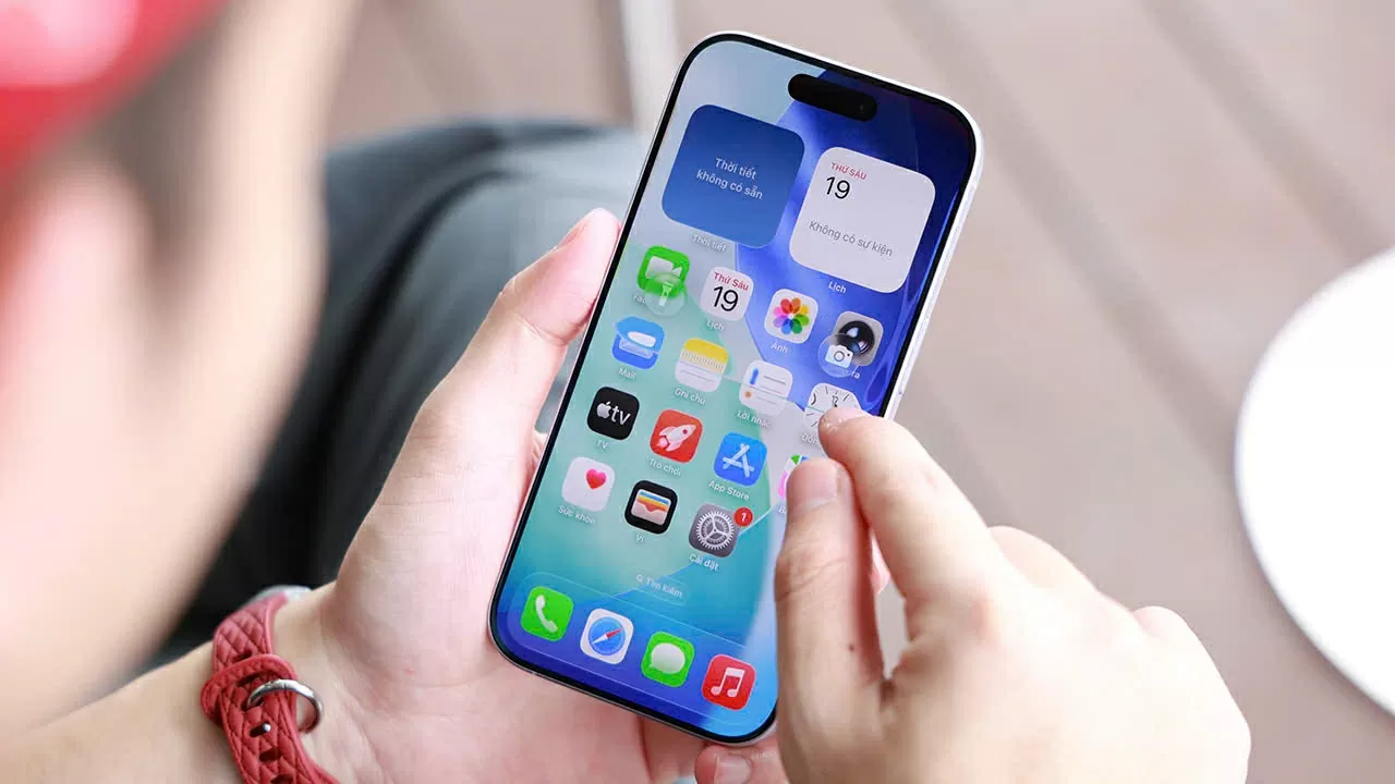 Cách chỉnh độ trong suốt Liquid Glass trên iOS 26 nhanh chóng.