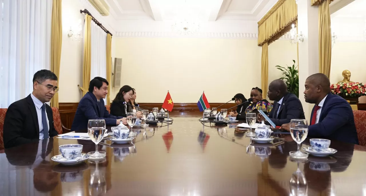 Toàn cảnh buổi làm việc. (Ảnh: Thành Long)