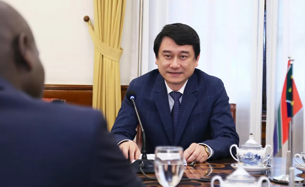 Thay mặt Lãnh đạo Bộ Ngoại giao Việt Nam, Thứ trưởng Lê Anh Tuấn cảm ơn sự phối hợp chặt chẽ của Bộ Ngoại giao Nam Phi trong thúc đẩy quan hệ song phương Việt Nam - Nam Phi thời gian qua. (Ảnh: Thành Long)