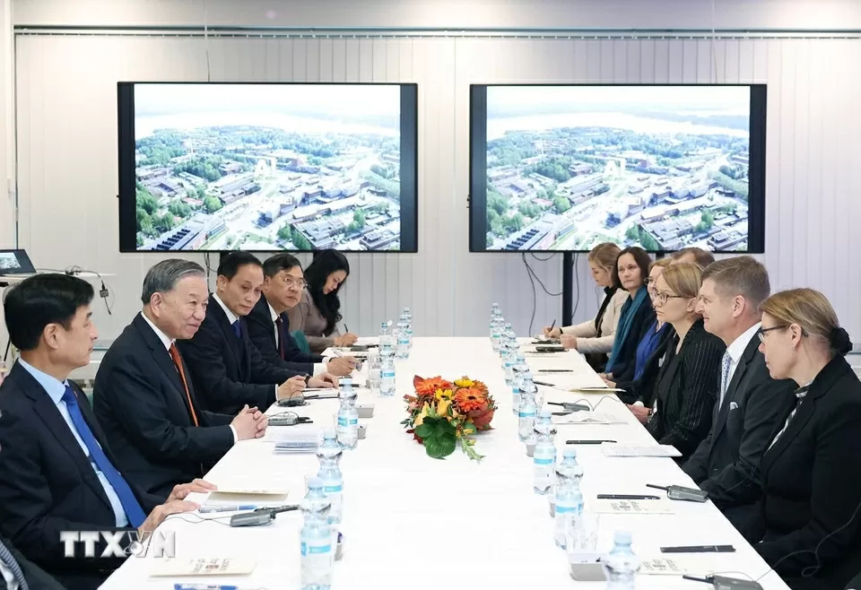 Phát biểu chính sách
