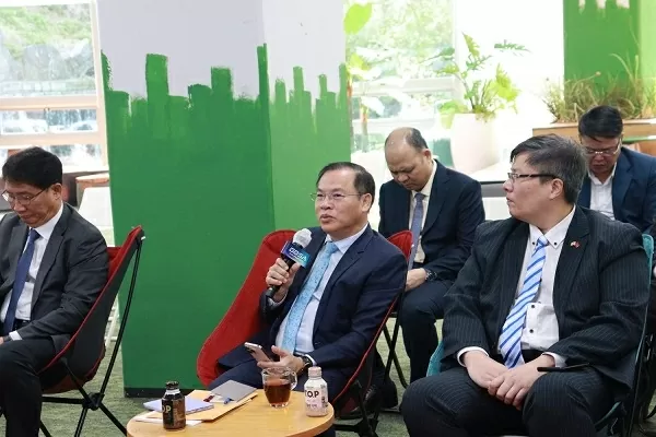 Mở ra nhiều cơ hội hợp tác trong lĩnh vực công nghệ, đổi mới sáng tạo và an ninh mạng giữa Việt Nam và Hàn Quốc Mở ra nhiều cơ hội hợp tác về công nghệ, đổi mới sáng tạo và an ninh mạng giữa Việt Nam và Hàn Quốc