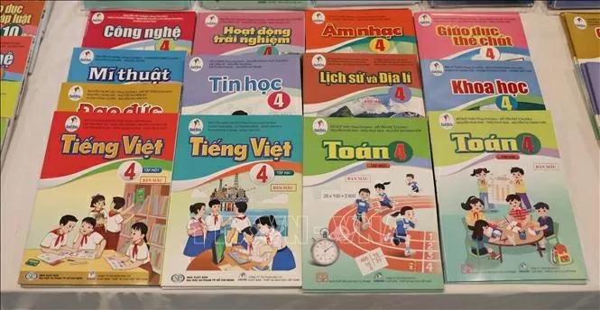 Một bộ sách giáo khoa thống nhất toàn quốc: Bước chuyển lớn từ chủ trương đến hành động Một bộ sách giáo khoa thống nhất toàn quốc: Bước chuyển lớn từ chủ trương đến hành động