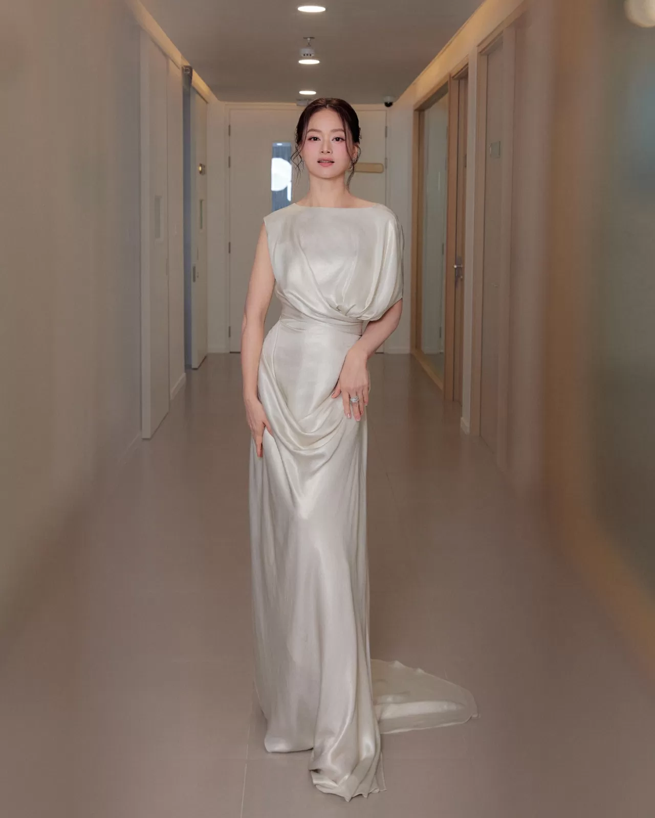 Ngỡ ngàng với vẻ gợi cảm của diễn viên Lan Phương Ngỡ ngàng với vẻ gợi cảm của diễn viên Lan Phương