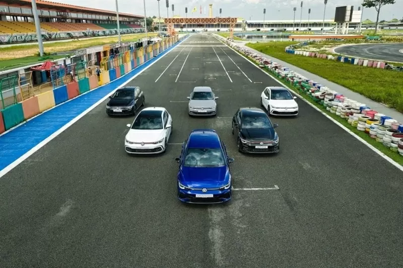 Xe thể thao Volkswagen Golf.