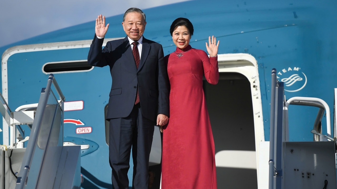 dai su do minh hung chuyen tham cua tong bi thu to lam nang tam quan he viet nam anh trong giai doan moi