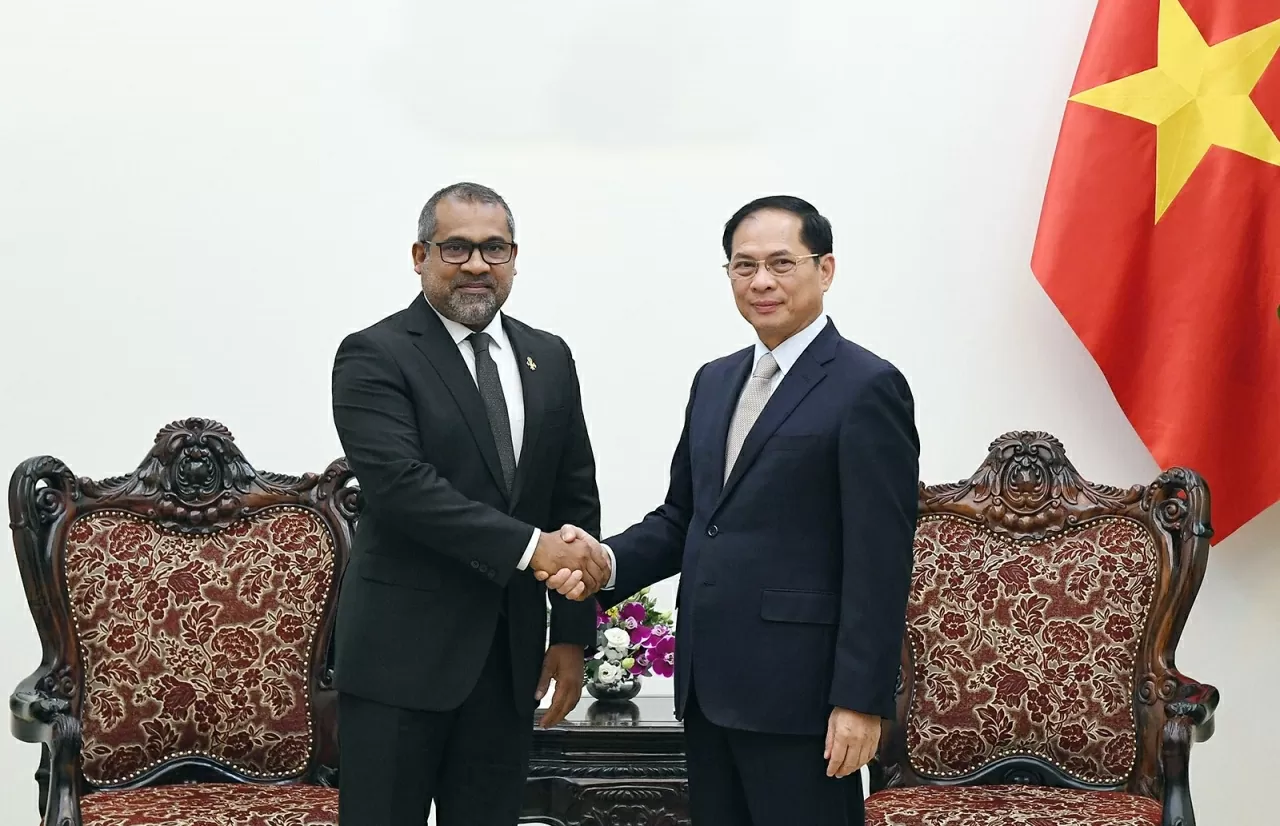 Phó Thủ tướng Chính phủ Bùi Thanh Sơn tiếp Bộ trưởng Ngoại giao Maldives Abdulla Khaleel Maldives mong muốn học hỏi kinh nghiệm của Việt Nam trong lĩnh vực nuôi trồng và chế biến thủy hải sản